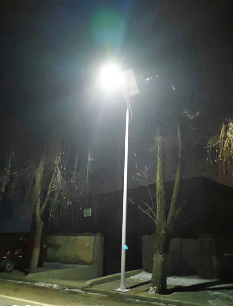 积石山县昆玉太阳能路灯项目