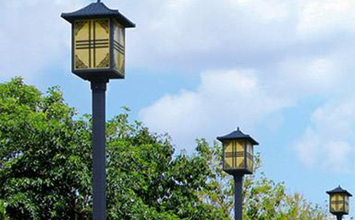 昆玉庭院灯安装间距与布灯设计全解析