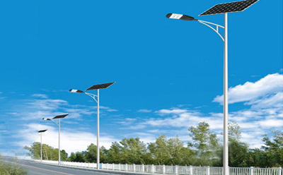 农村道路装昆玉太阳能路灯选多大瓦数实测